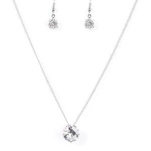 Elegant Necklace and Earrings Set